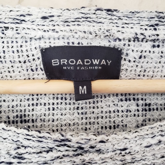 Layered Speckled knit sweater - Picture 4 of 5